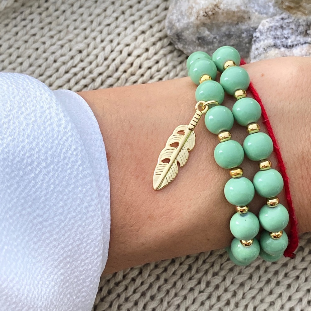 Women Lucky Feather Green Glass Elastic Bracelet